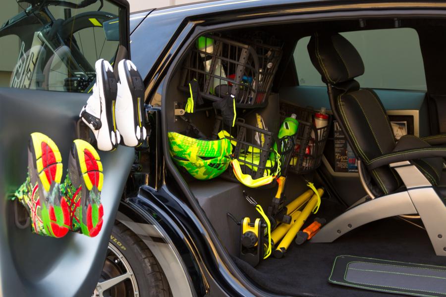  Kia Niro Triathlon 2016 года  (фото 6 из 7)
